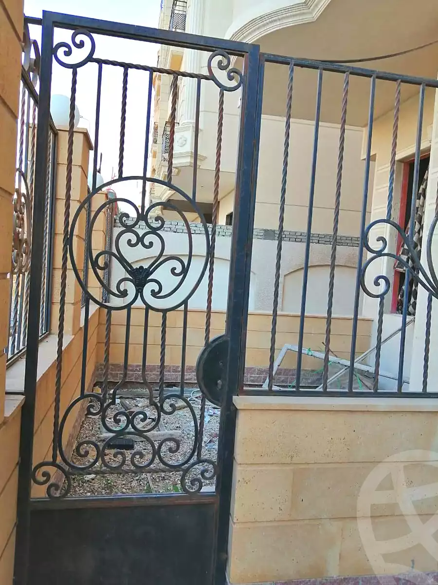 https://aqarmap.com.eg/ar/listing/6917546-for-sale-cairo-new-cairo-el-narges-el-narges-omarat-mohamed-sabry-abu-alam-st