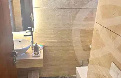 دوبلكس بـ٣ غرف نوم في ايست تاون، صورة ٥ من ٦