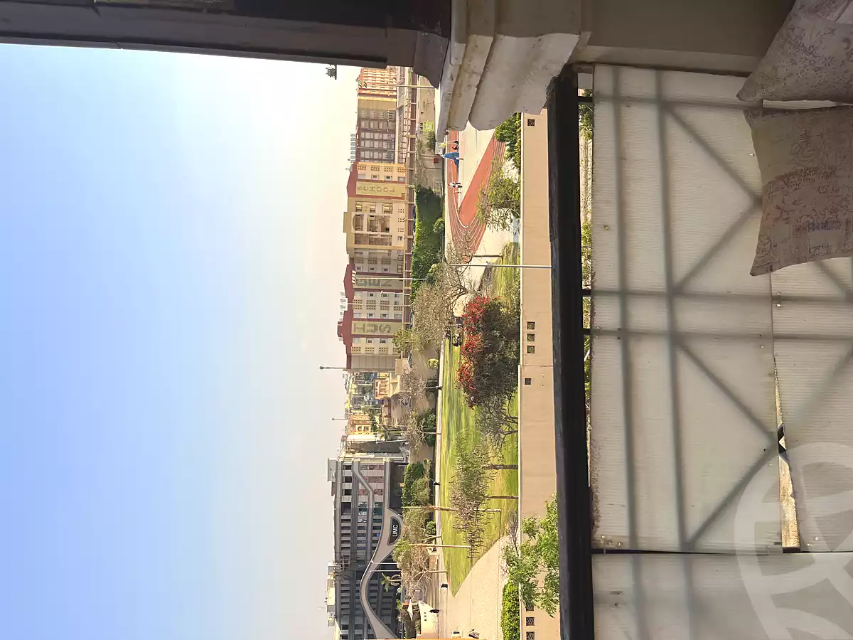 https://aqarmap.com.eg/ar/listing/6918195-for-sale-cairo-new-cairo-ganob-el-akadamiya-south-academy-b-youssef-gohar-atya-st
