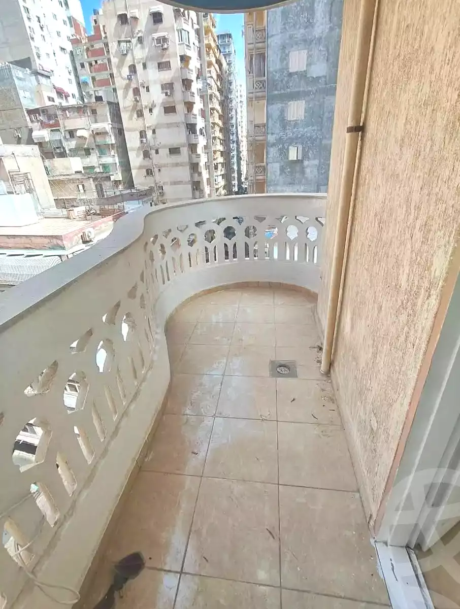 https://aqarmap.com.eg/en/listing/6918416-for-sale-alexandria-sydy-bshr-sydy-bshr-bhry-shr-mhmwd-l-yswy