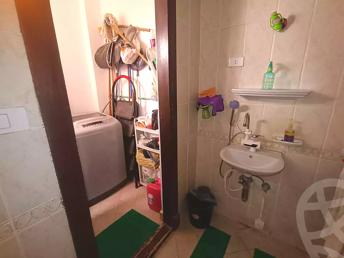 https://aqarmap.com.eg/ar/listing/6919355-for-sale-cairo-new-cairo-compounds-rehab-heights-compound-2-hassan-holding
