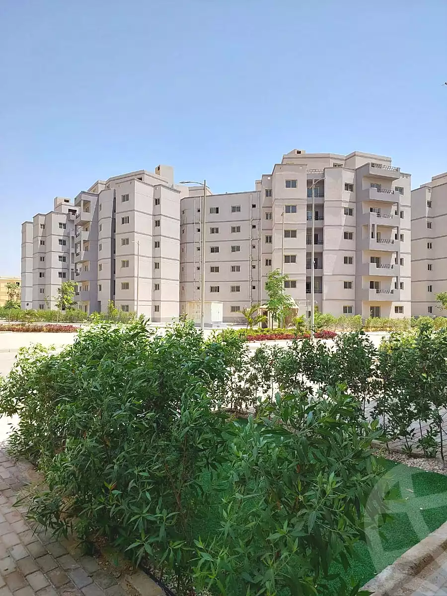 https://aqarmap.com.eg/ar/listing/6919624-for-sale-cairo-6th-of-october-hadaeq-october-compounds