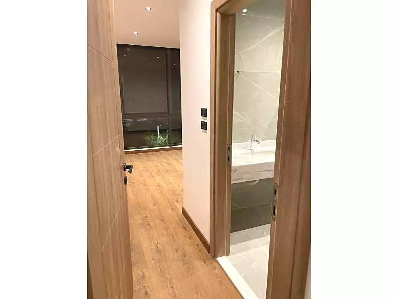https://aqarmap.com.eg/ar/listing/6919685-for-rent-cairo-new-cairo-compounds-lakeview-residence