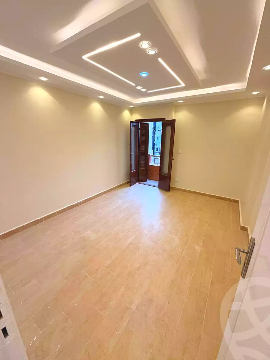https://aqarmap.com.eg/ar/listing/6920100-for-sale-alexandria-miami