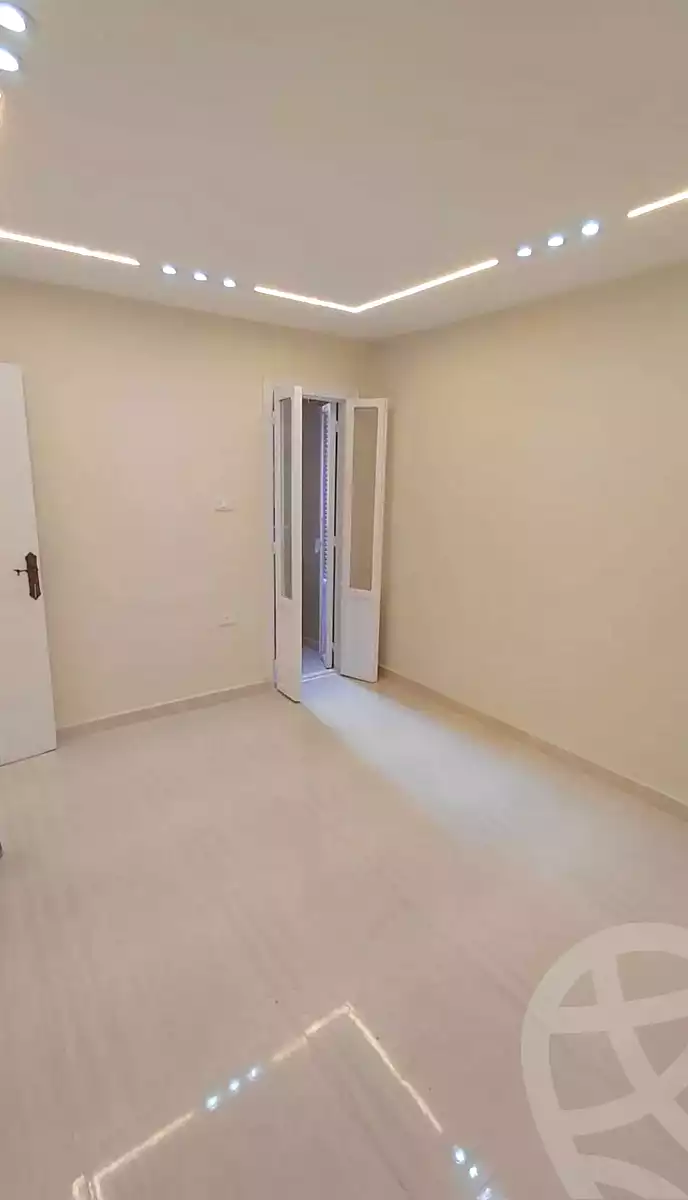 https://aqarmap.com.eg/ar/listing/6920245-for-sale-alexandria-sydy-bshr-sydy-bshr-bhry