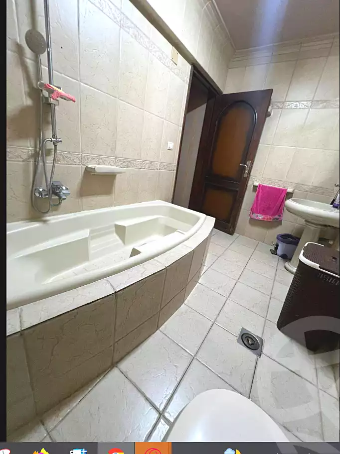 https://aqarmap.com.eg/ar/listing/6920414-for-sale-cairo-helwan-helwan-el-sharkeya-heidar-st