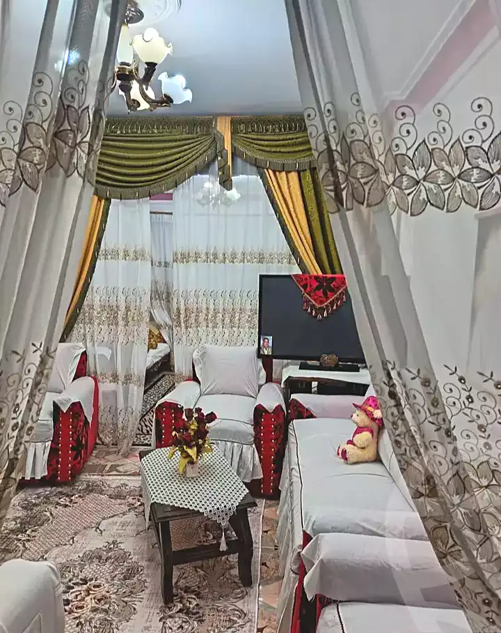 https://aqarmap.com.eg/ar/listing/6921451-for-sale-alexandria-al-agamy-el-hanouvel-radwan-st