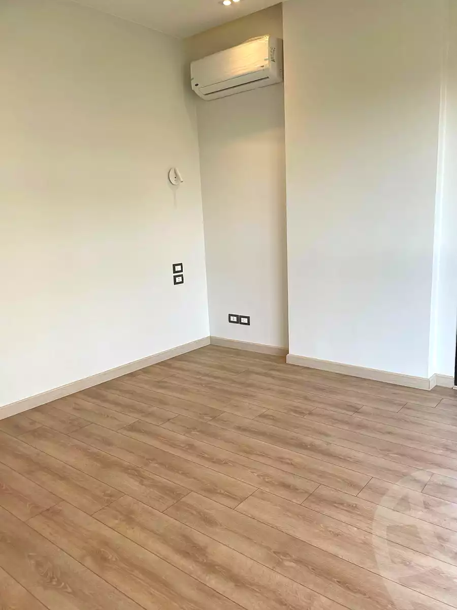 https://aqarmap.com.eg/ar/listing/6922132-for-sale-cairo-new-cairo-compounds-villette-kmbwnd-sky-kwndwz-swdyk-villette