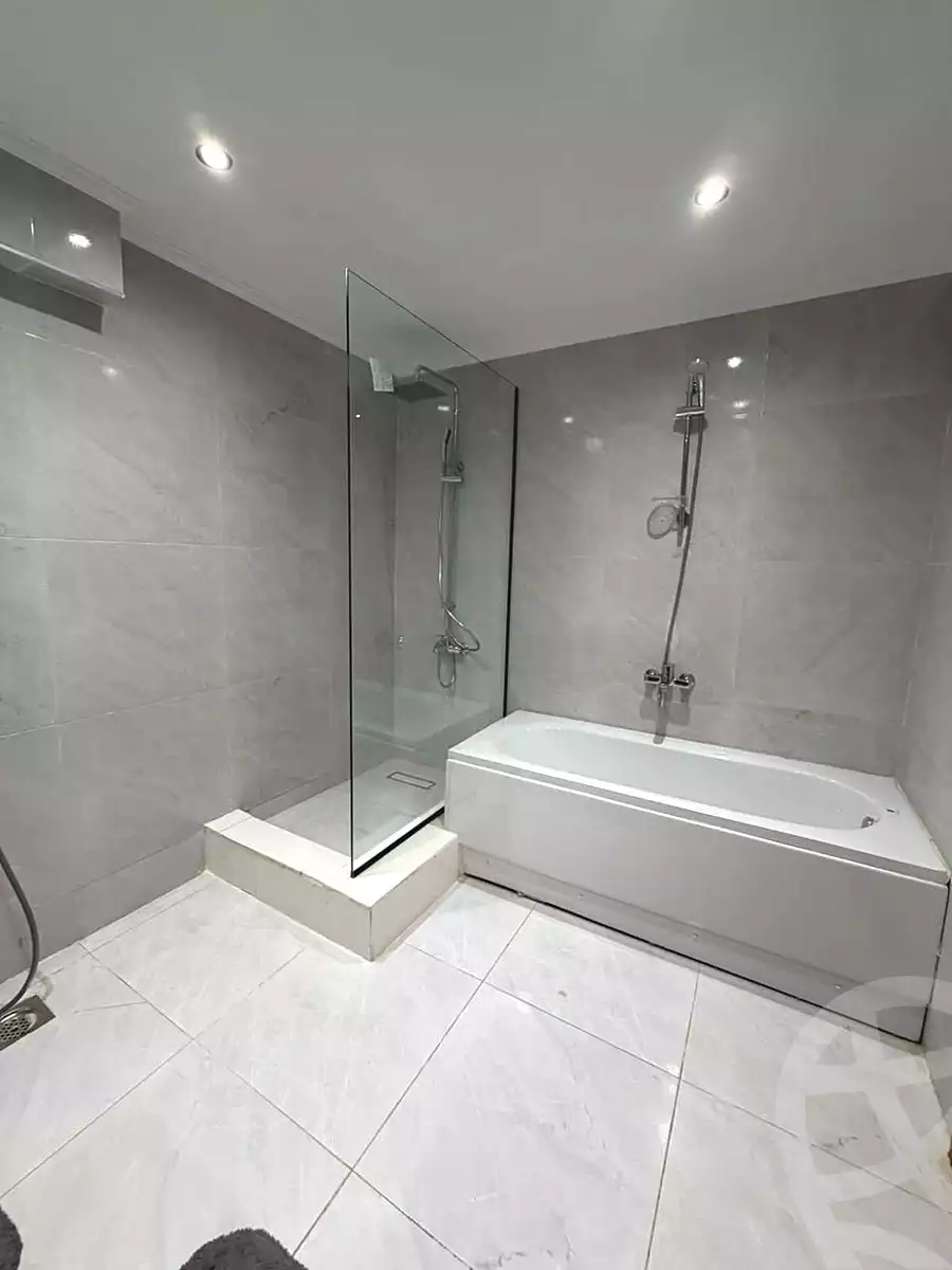 https://aqarmap.com.eg/ar/listing/6922409-for-sale-cairo-el-sheikh-zayed-city-lshykh-zyd-ljdyd-de-joya-taj-misr-new-zayed