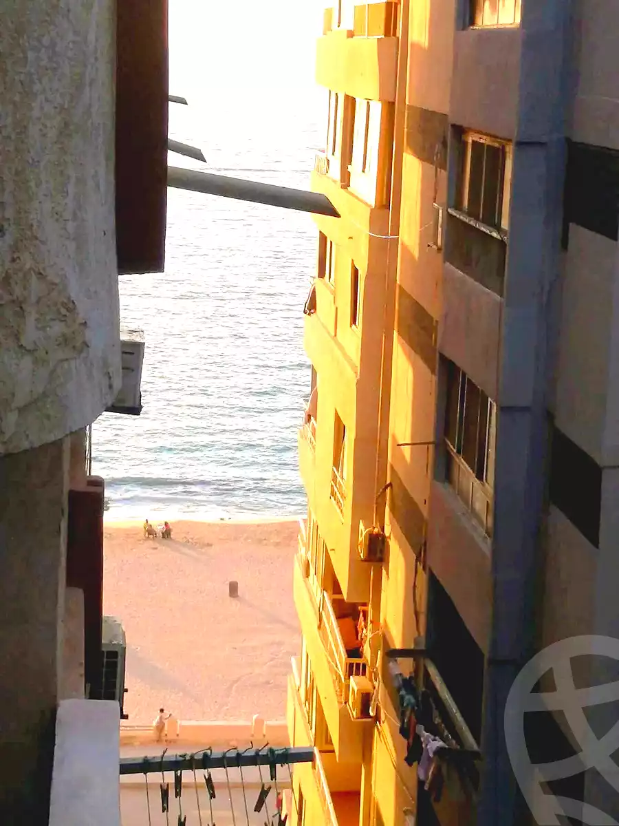 https://aqarmap.com.eg/en/listing/6922745-for-sale-alexandria-el-mandara-alex-el-mandara-bahri