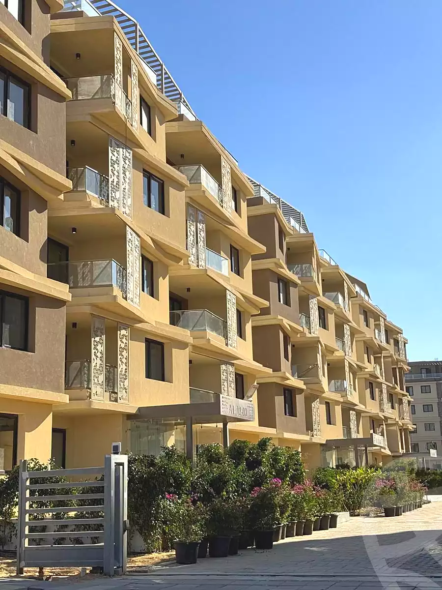 https://aqarmap.com.eg/en/listing/6922705-for-sale-cairo-6th-of-october-hadaeq-october-compounds-badya-compound-palm-hills