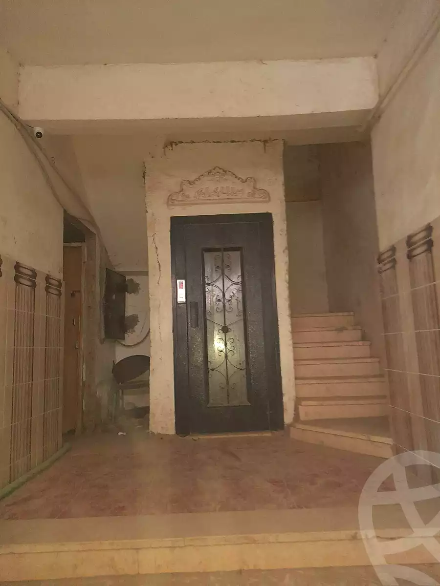 https://aqarmap.com.eg/ar/listing/6923759-for-sale-alexandria-bw-qyr-street-25