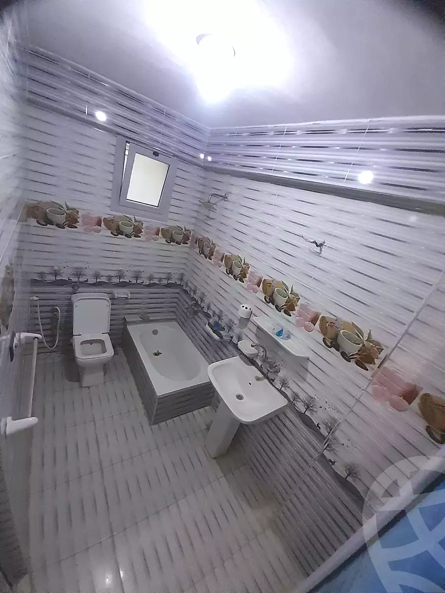 https://aqarmap.com.eg/ar/listing/6923759-for-sale-alexandria-bw-qyr-street-25