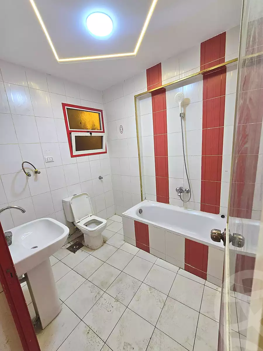 https://aqarmap.com.eg/ar/listing/6923937-for-rent-alexandria-sydy-bshr-sydy-bshr-bhry