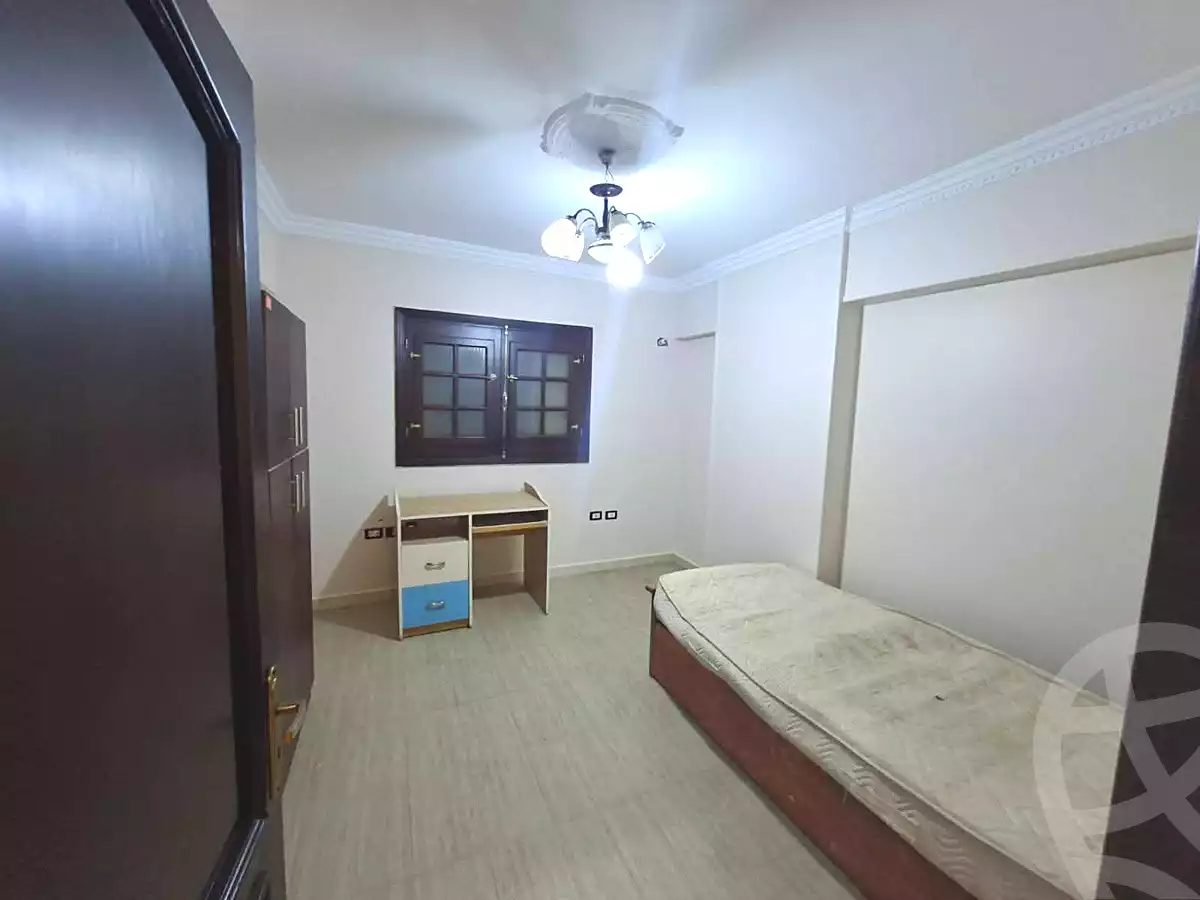 https://aqarmap.com.eg/ar/listing/6924209-for-sale-cairo-helwan-helwan-el-sharkeya-mostafa-safwat-st