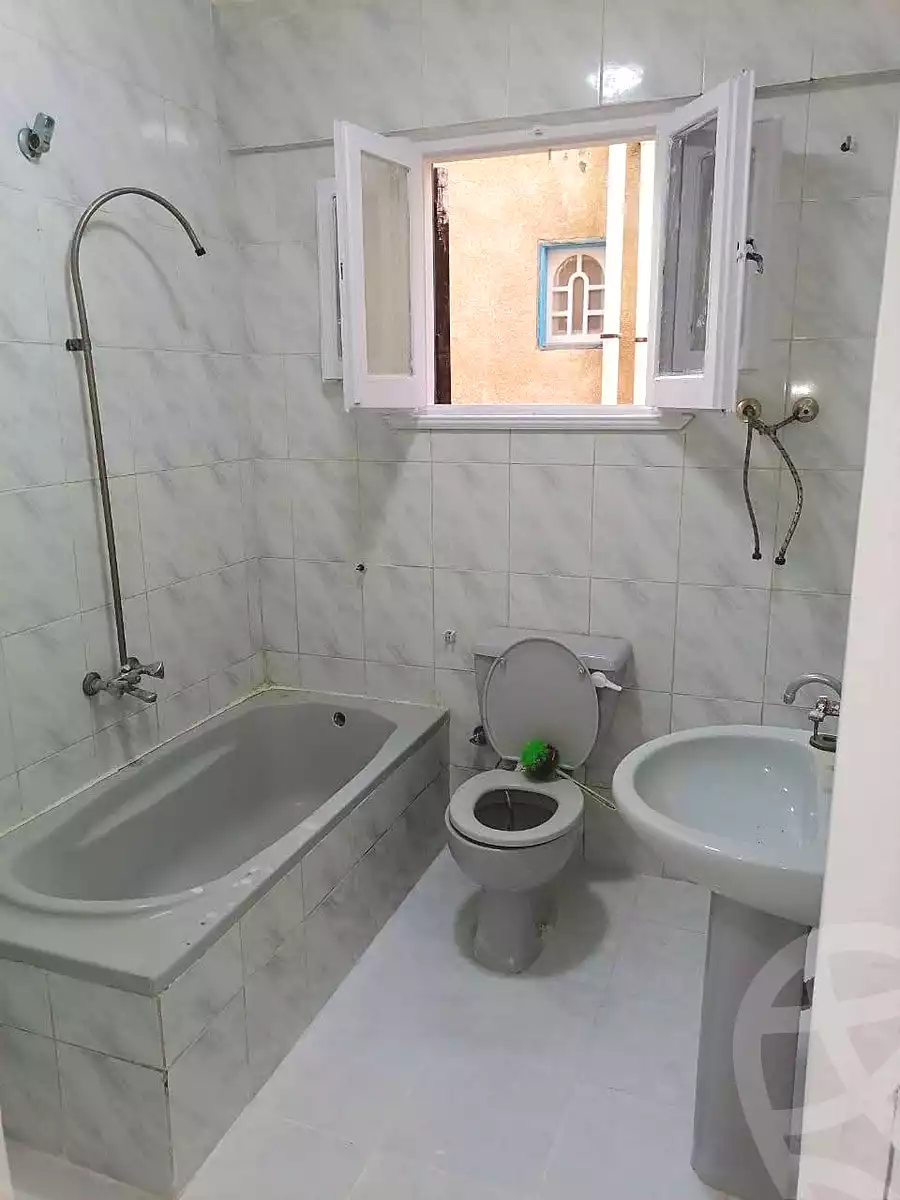 https://aqarmap.com.eg/ar/listing/6924433-for-sale-alexandria-al-agamy-shataa-el-nakheel