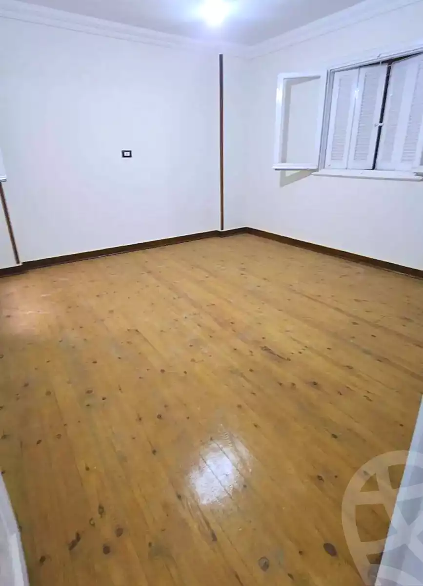 https://aqarmap.com.eg/en/listing/6924507-for-sale-alexandria-el-mandara-alex-el-mandara-bahri