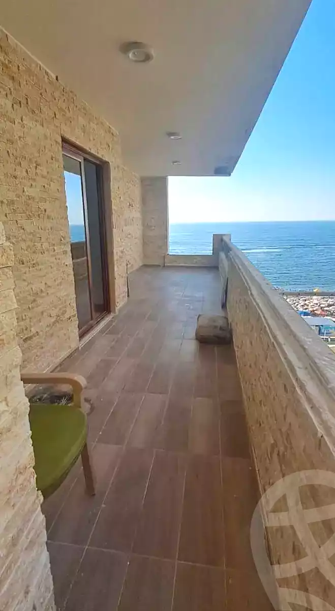 https://aqarmap.com.eg/ar/listing/6925017-for-sale-alexandria-el-asafra-l-sfr-bhry-el-geish-rd