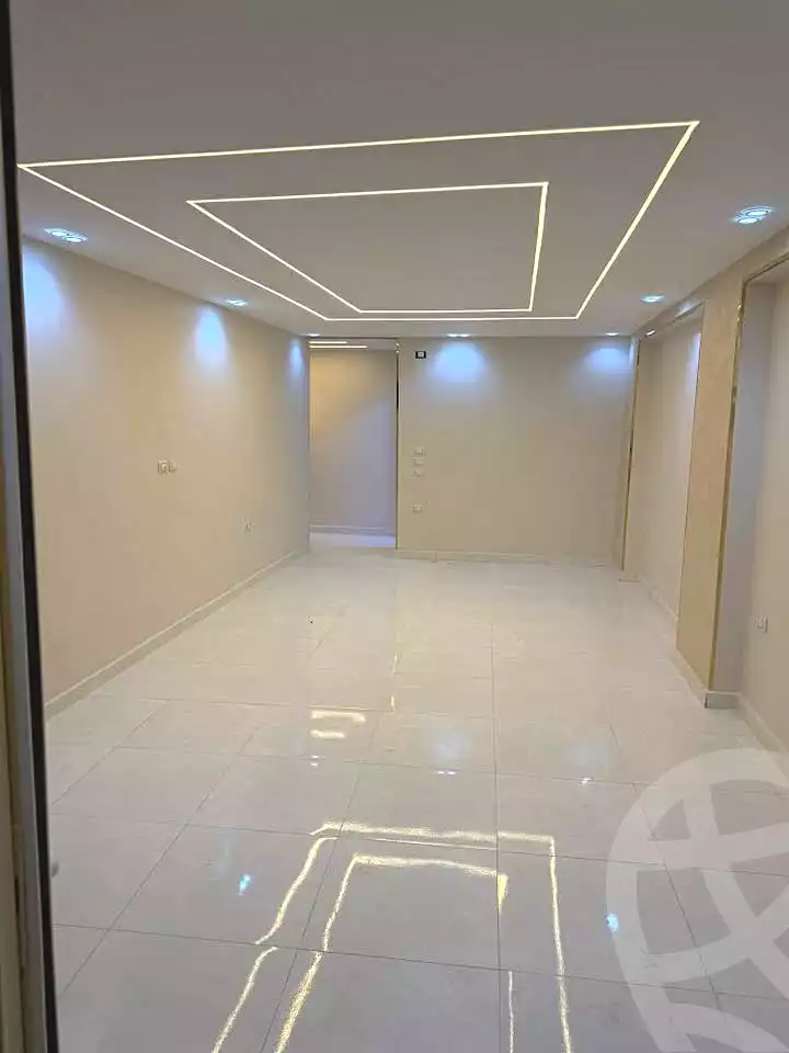 https://aqarmap.com.eg/ar/listing/6925110-for-sale-cairo-el-haram-el-lebeny-soltan-khattab-st