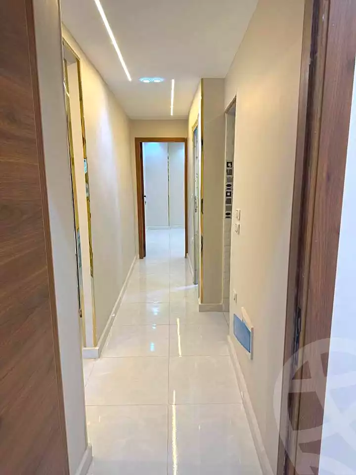 https://aqarmap.com.eg/ar/listing/6925110-for-sale-cairo-el-haram-el-lebeny-soltan-khattab-st