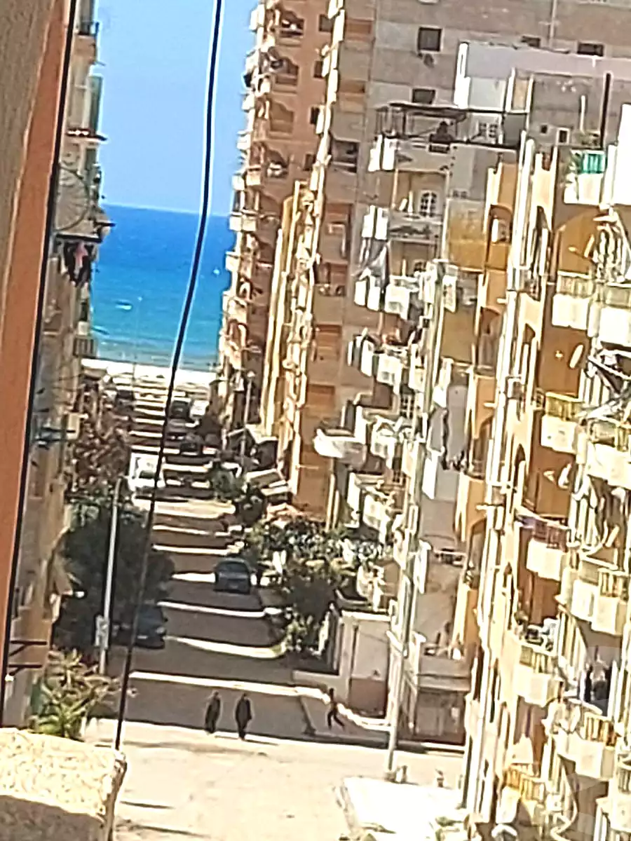 https://aqarmap.com.eg/ar/listing/6925137-for-sale-alexandria-al-agamy-shataa-el-nakheel