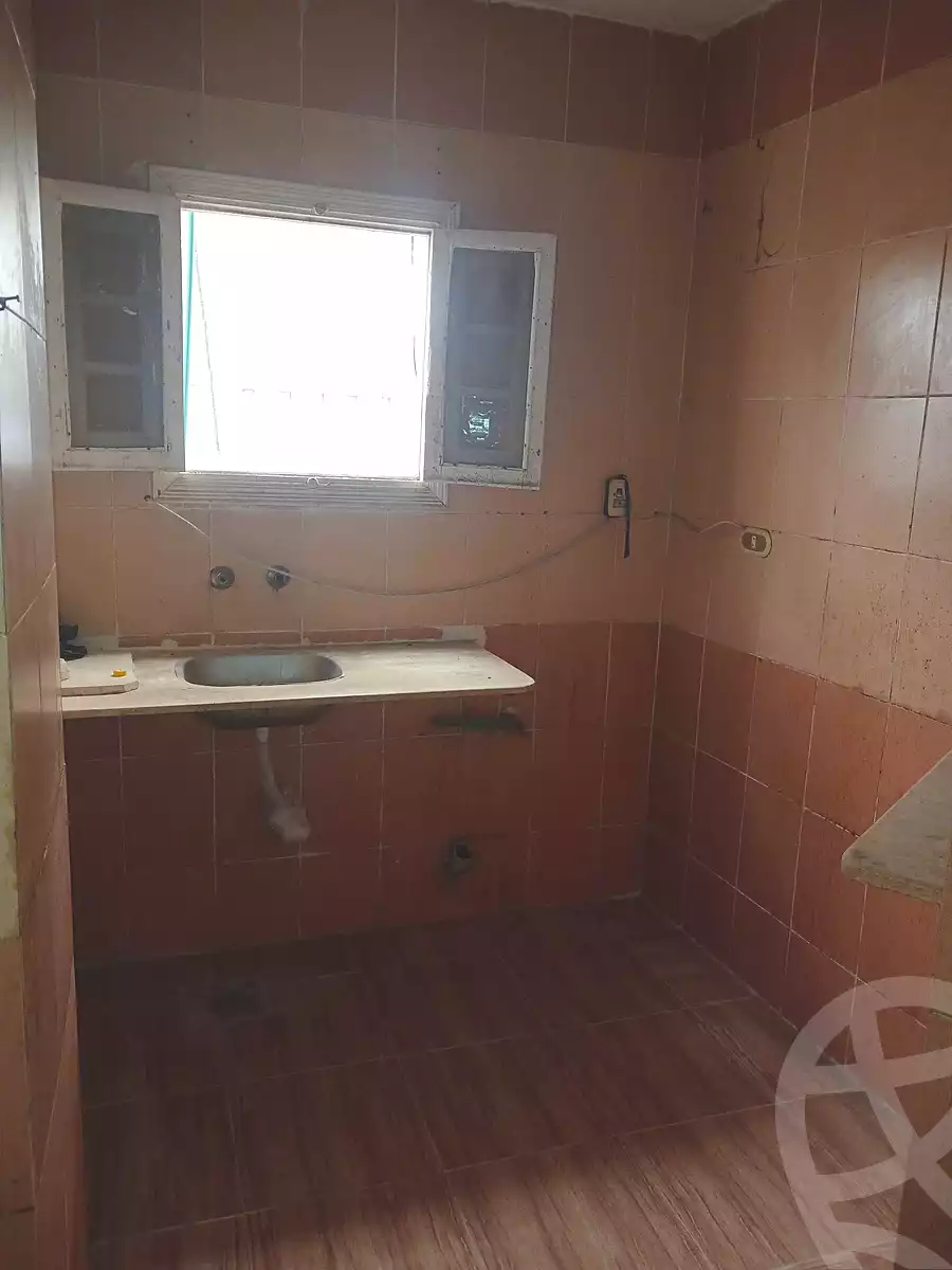 https://aqarmap.com.eg/ar/listing/6925323-for-sale-alexandria-al-agamy-el-hanouvel