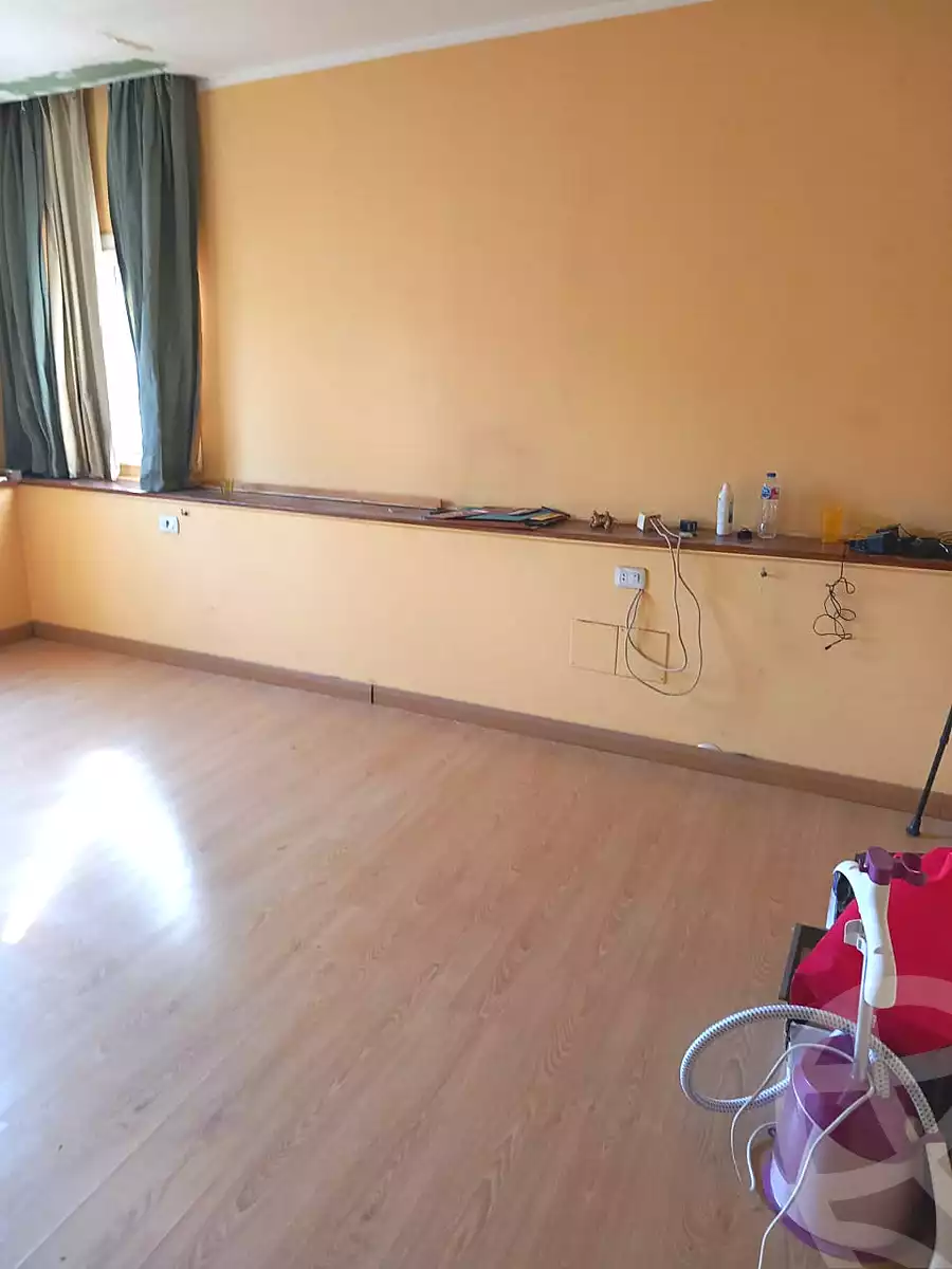 https://aqarmap.com.eg/ar/listing/6925453-for-rent-cairo-downtown-tl-t-hrb