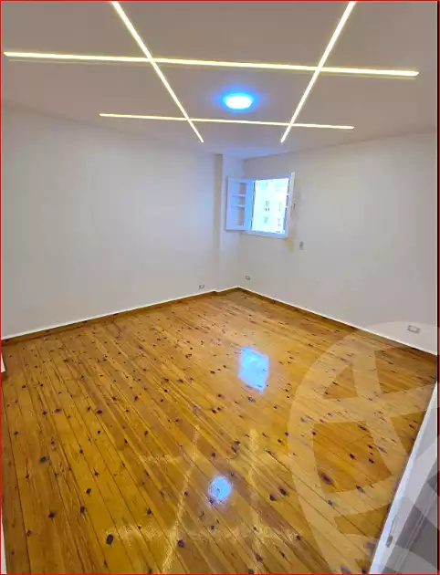 https://aqarmap.com.eg/ar/listing/6925652-for-sale-alexandria-miami-el-sebaey-st