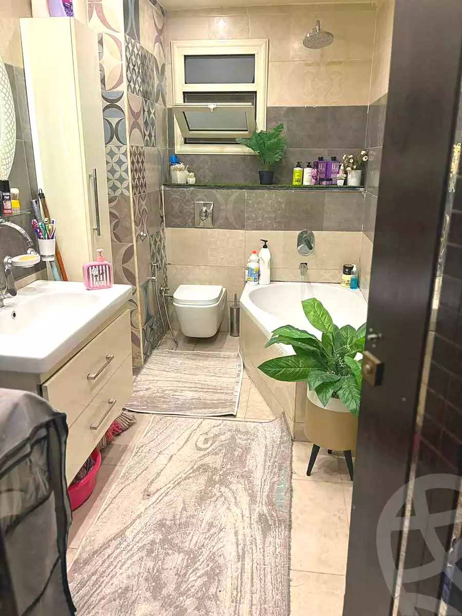 https://aqarmap.com.eg/ar/listing/6926388-for-sale-cairo-ain-shams-mnshy-lthryr