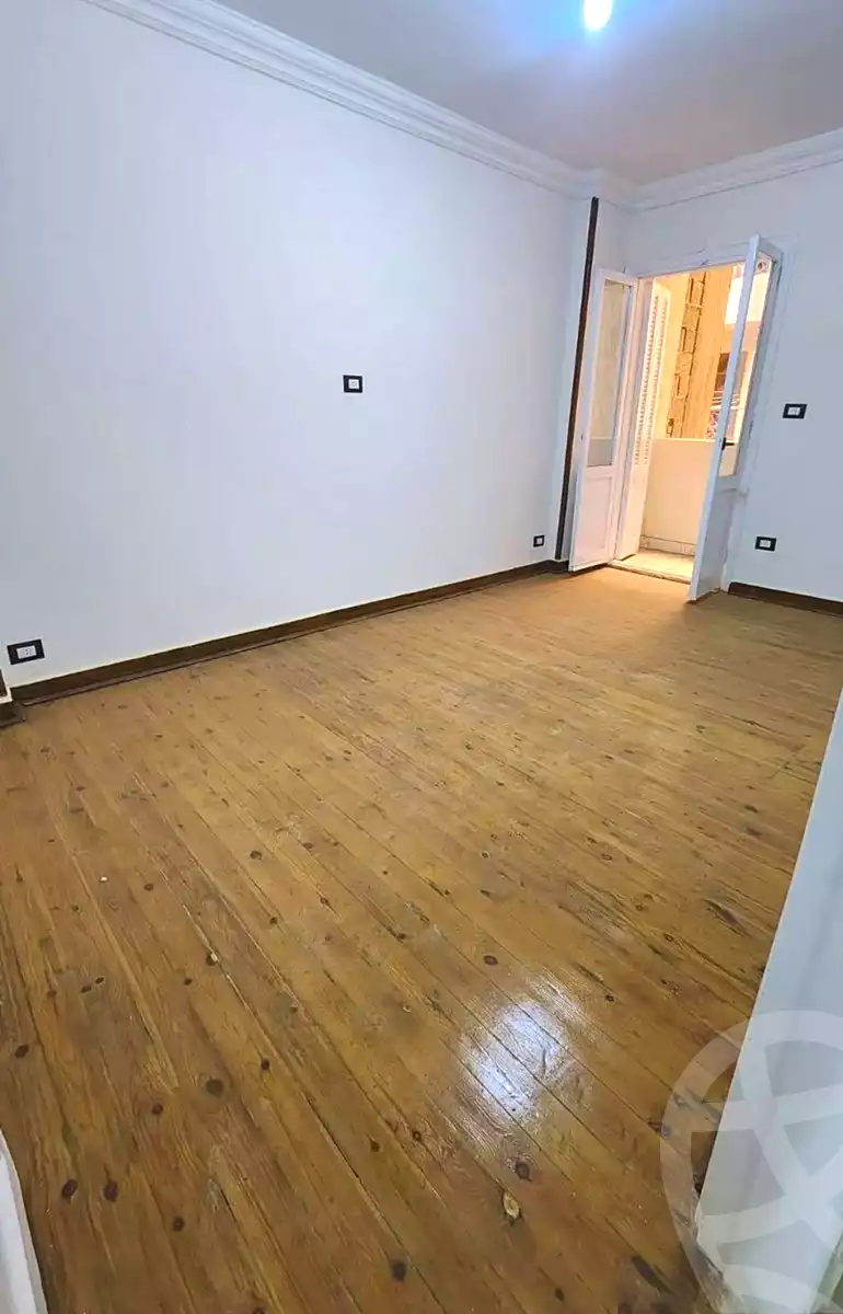 https://aqarmap.com.eg/ar/listing/6926410-for-sale-alexandria-el-mandara-shr-jml-bd-lnsr