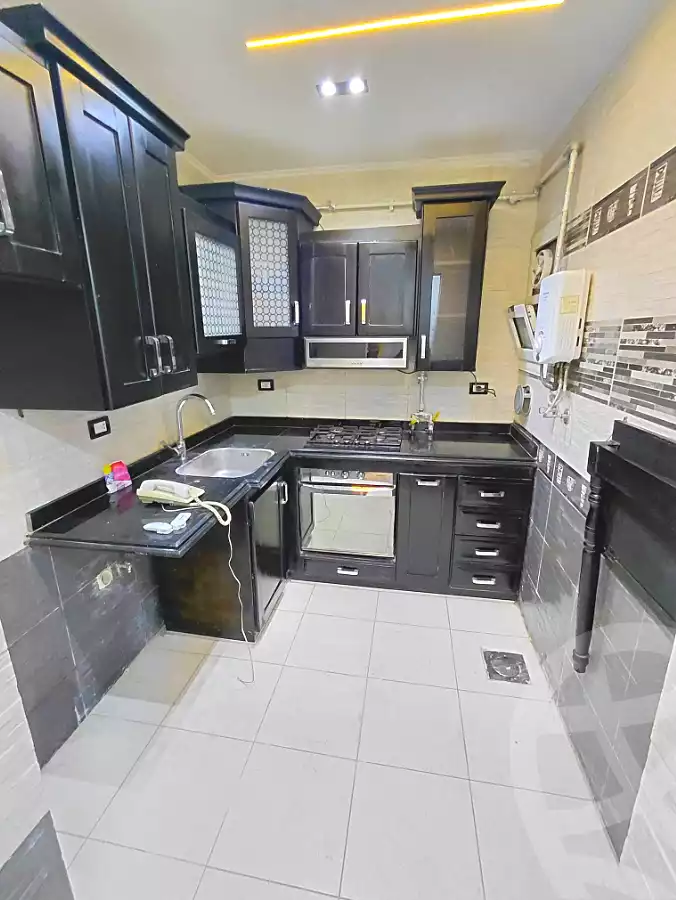 https://aqarmap.com.eg/ar/listing/6926471-for-sale-alexandria-sydy-bshr-sydy-bshr-bhry