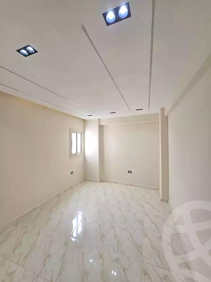 https://aqarmap.com.eg/ar/listing/6927287-for-sale-alexandria-lsywf-el-daraeb-st