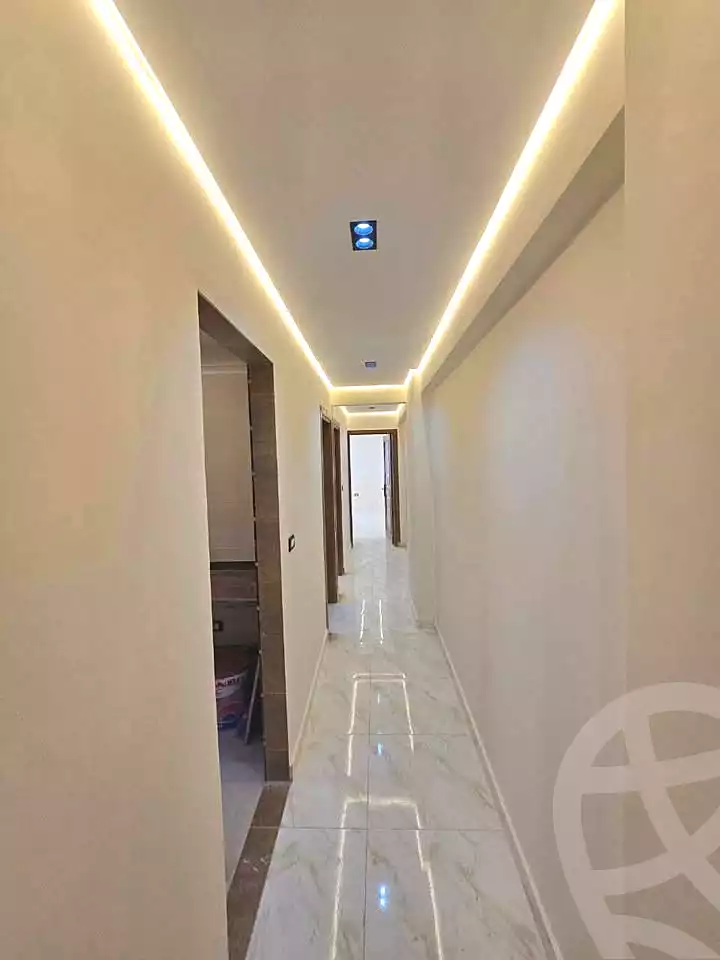 https://aqarmap.com.eg/ar/listing/6927287-for-sale-alexandria-lsywf-el-daraeb-st