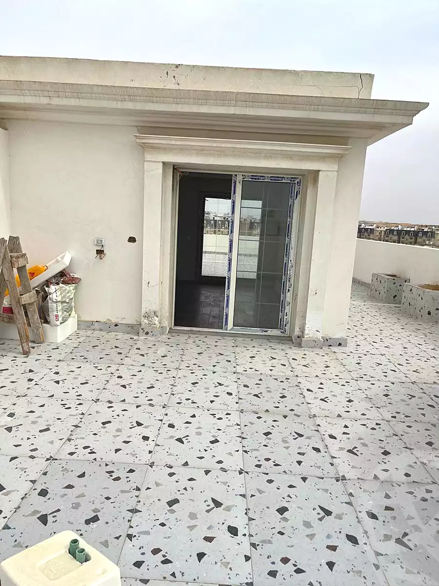 https://aqarmap.com.eg/en/listing/6927294-for-rent-cairo-new-cairo-compounds-mountain-view-hyde-park