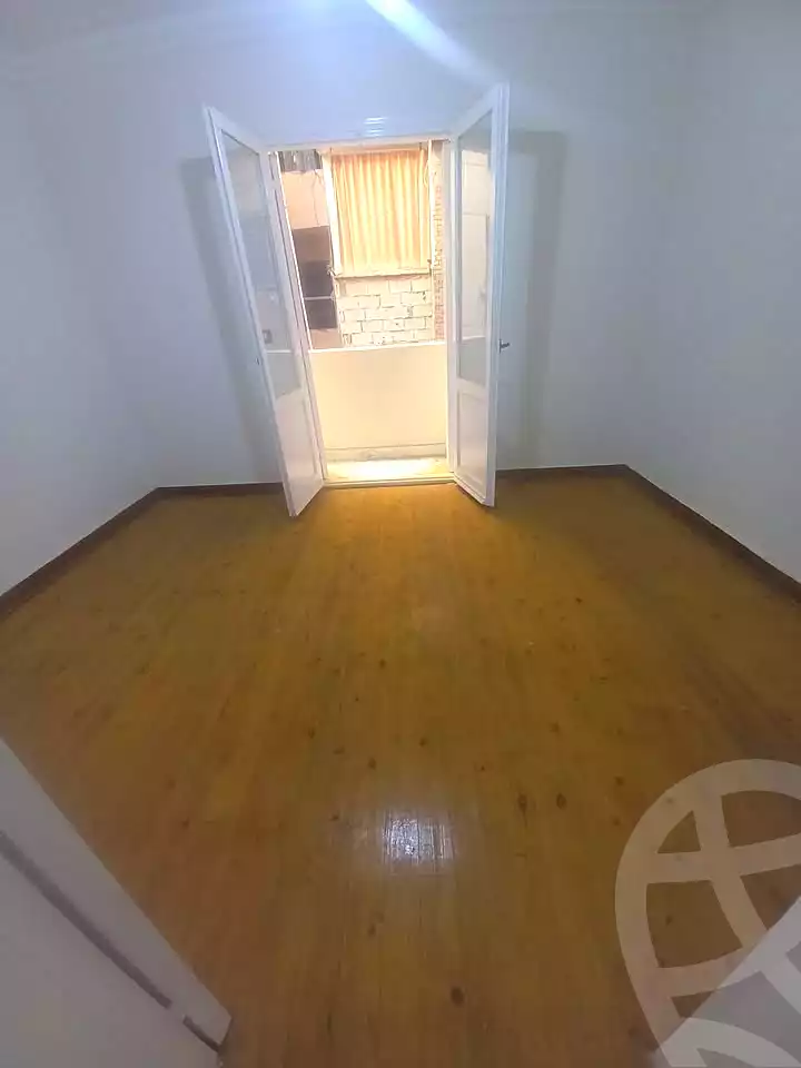 https://aqarmap.com.eg/ar/listing/6927391-for-sale-alexandria-el-mandara-shr-jml-bd-lnsr