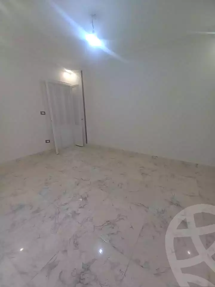 https://aqarmap.com.eg/ar/listing/6927391-for-sale-alexandria-el-mandara-shr-jml-bd-lnsr