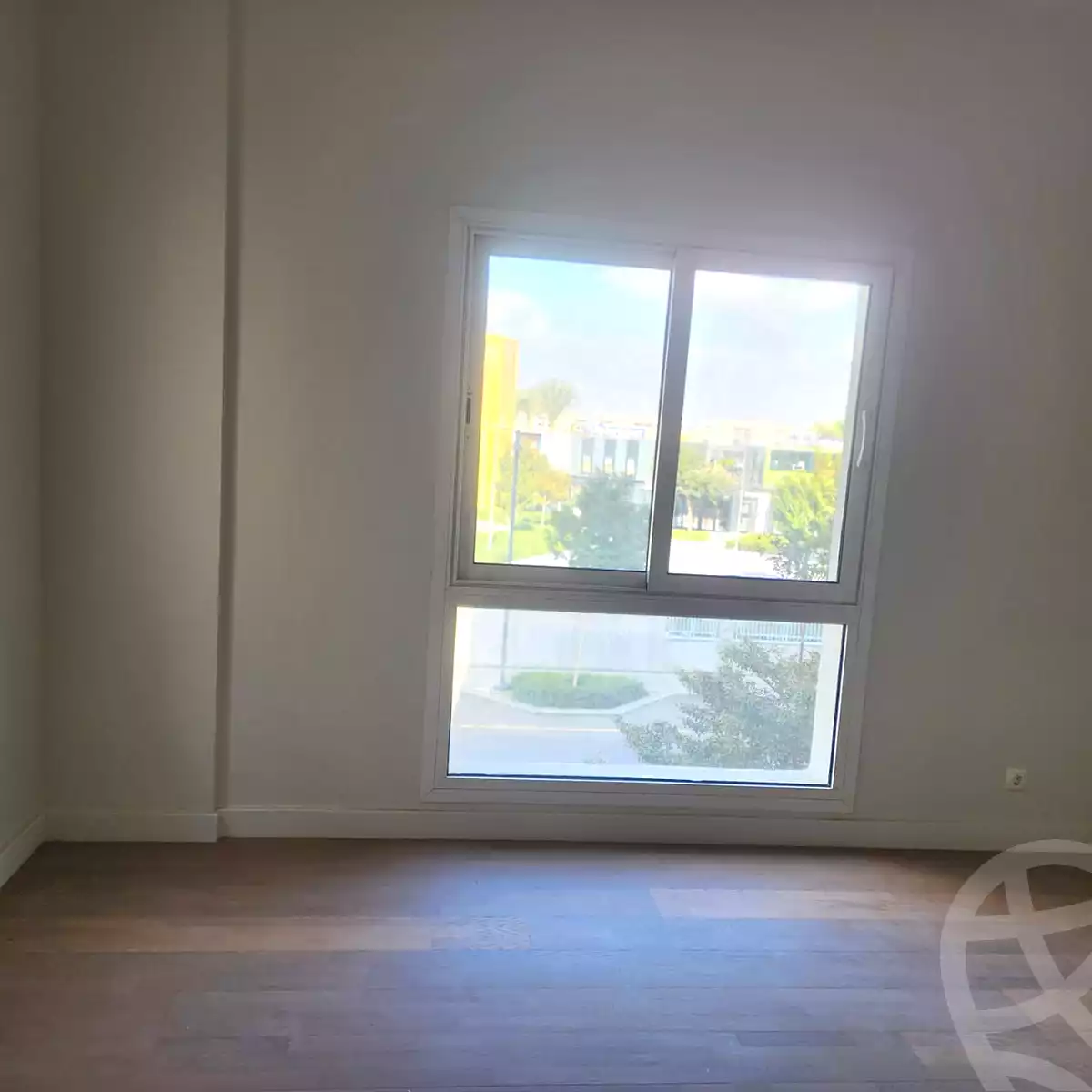 https://aqarmap.com.eg/ar/listing/6927811-for-rent-cairo-new-cairo-compounds-mivida-mivida-parcel