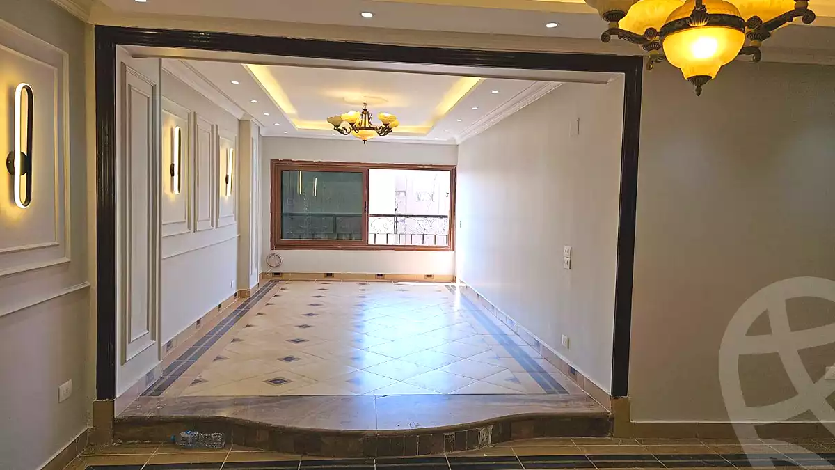 https://aqarmap.com.eg/ar/listing/6927841-for-sale-cairo-helwan-ahmed-enci-st