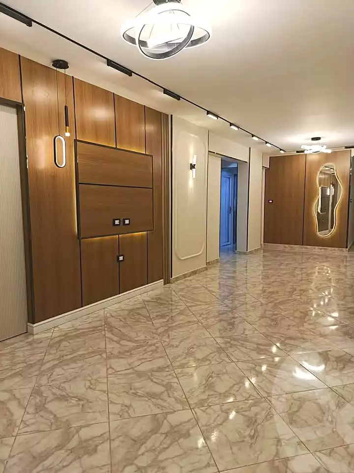 https://aqarmap.com.eg/ar/listing/6927845-for-sale-alexandria-sydy-bshr-sydy-bshr-bhry-shr-khld-bn-lwlyd