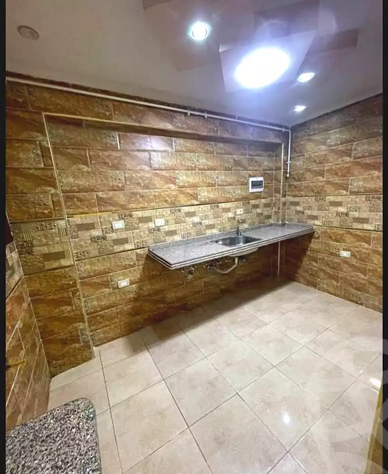 https://aqarmap.com.eg/ar/listing/6928027-for-sale-alexandria-sydy-bshr-sydy-bshr-bhry-shr-mhmwd-l-yswy