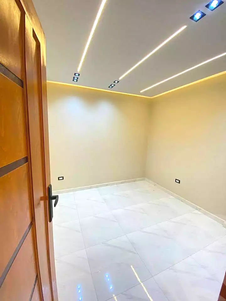 https://aqarmap.com.eg/ar/listing/6928398-for-sale-alexandria-al-agamy-lbytsh-bianchiii