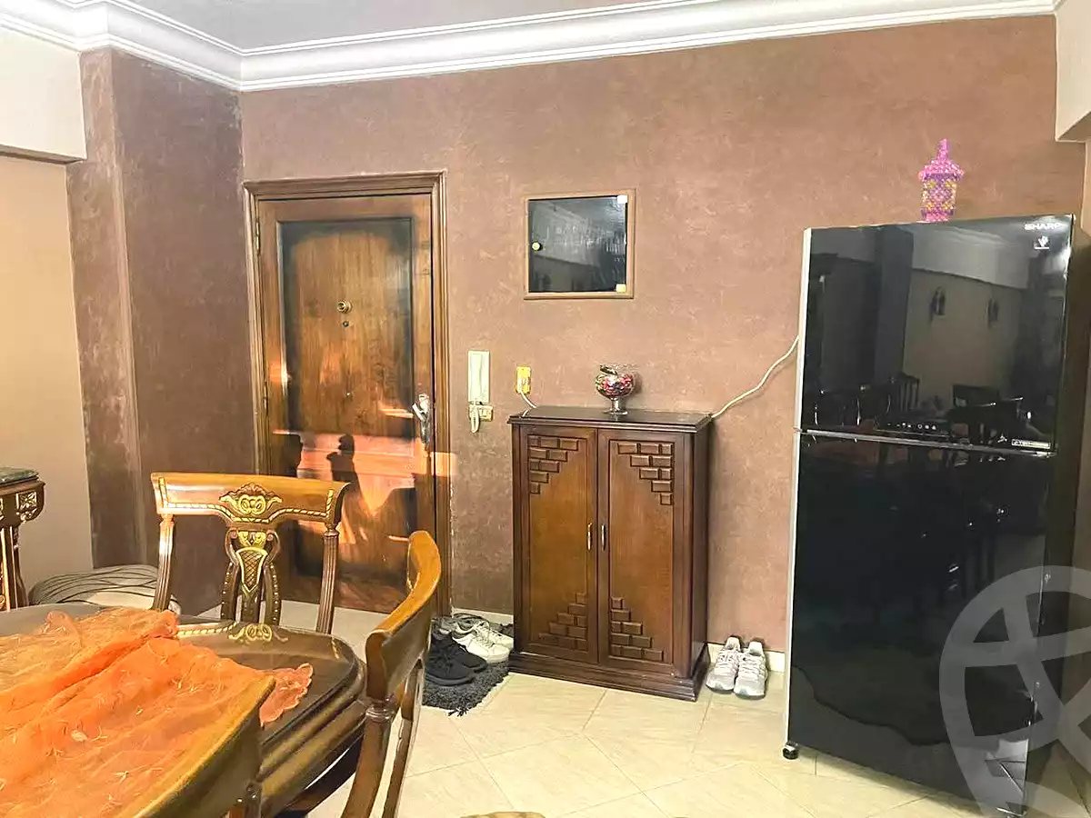 https://aqarmap.com.eg/en/listing/6929608-for-sale-cairo-helwan-helwan-el-sharkeya-heidar-st