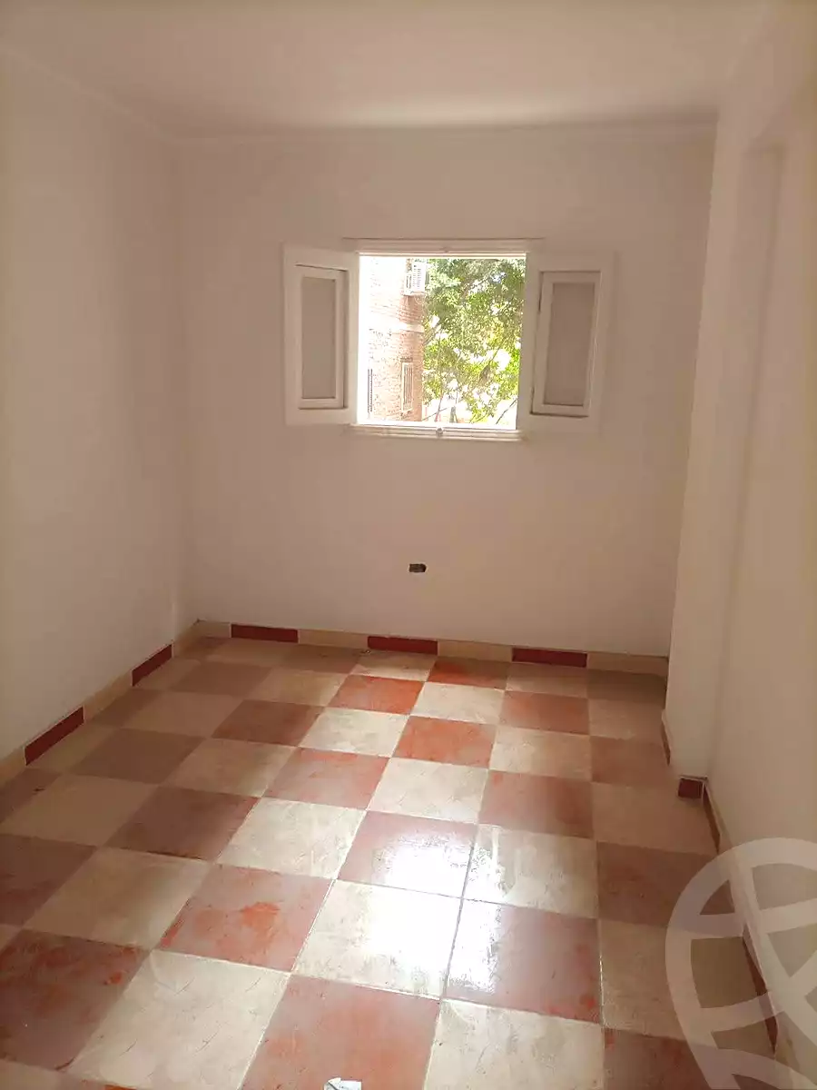 https://aqarmap.com.eg/ar/listing/6930597-for-sale-alexandria-al-agamy-ibrahim-el-aowam-st