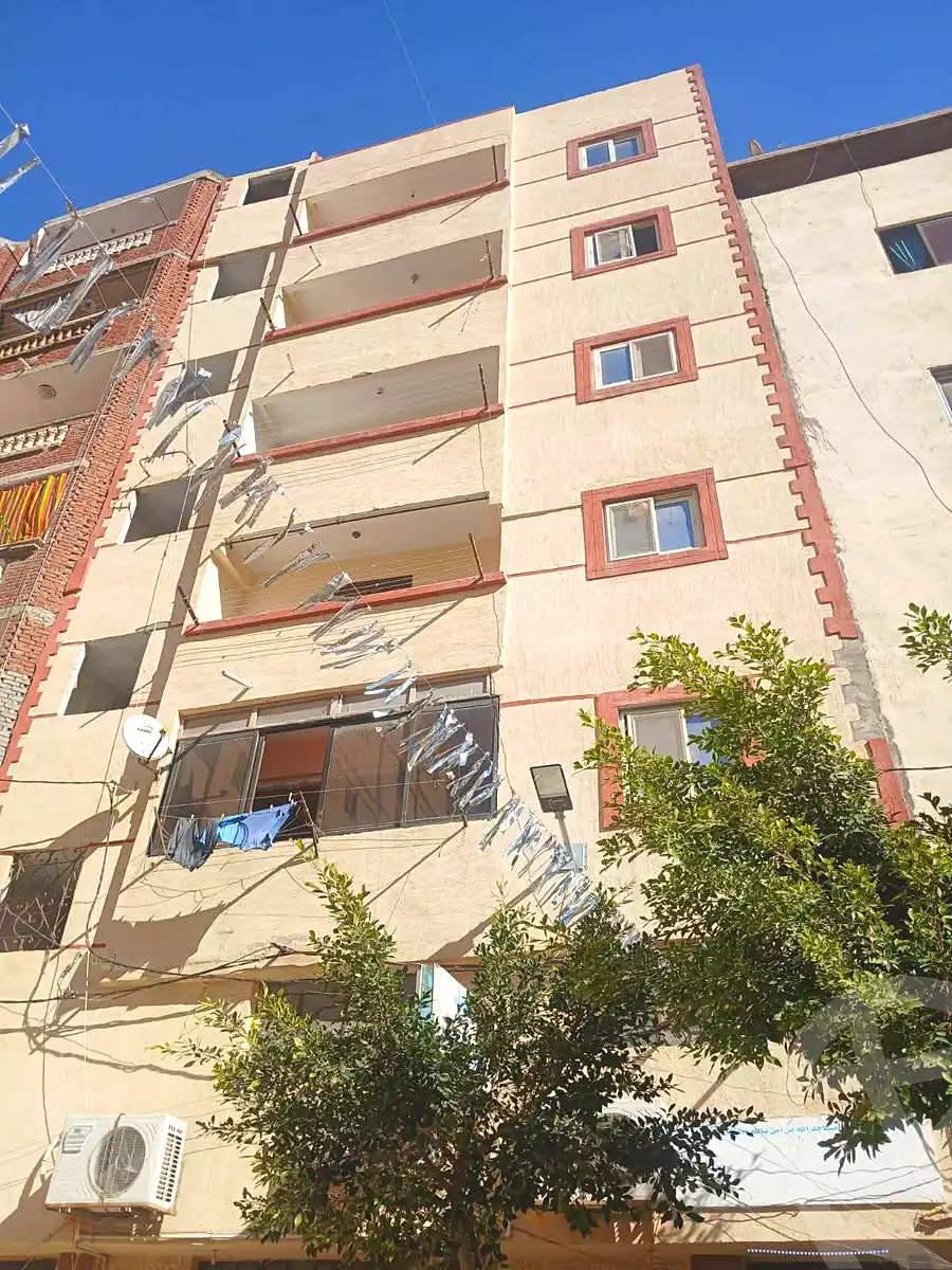 https://aqarmap.com.eg/ar/listing/6930648-for-sale-alexandria-al-agamy-el-hanouvel-al-haded-we-al-soulb-st