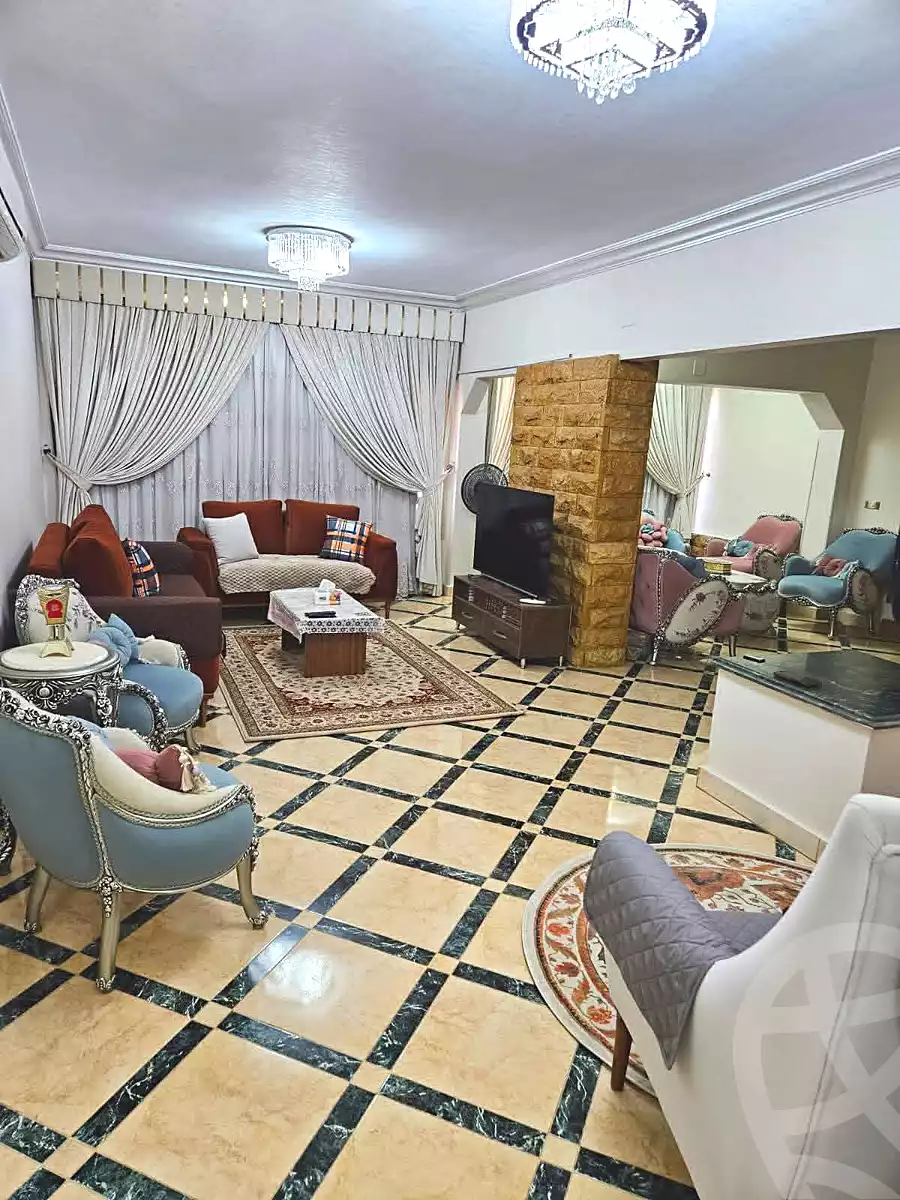 https://aqarmap.com.eg/ar/listing/6930689-for-sale-cairo-helwan-mohamed-sayed-ahmed-st