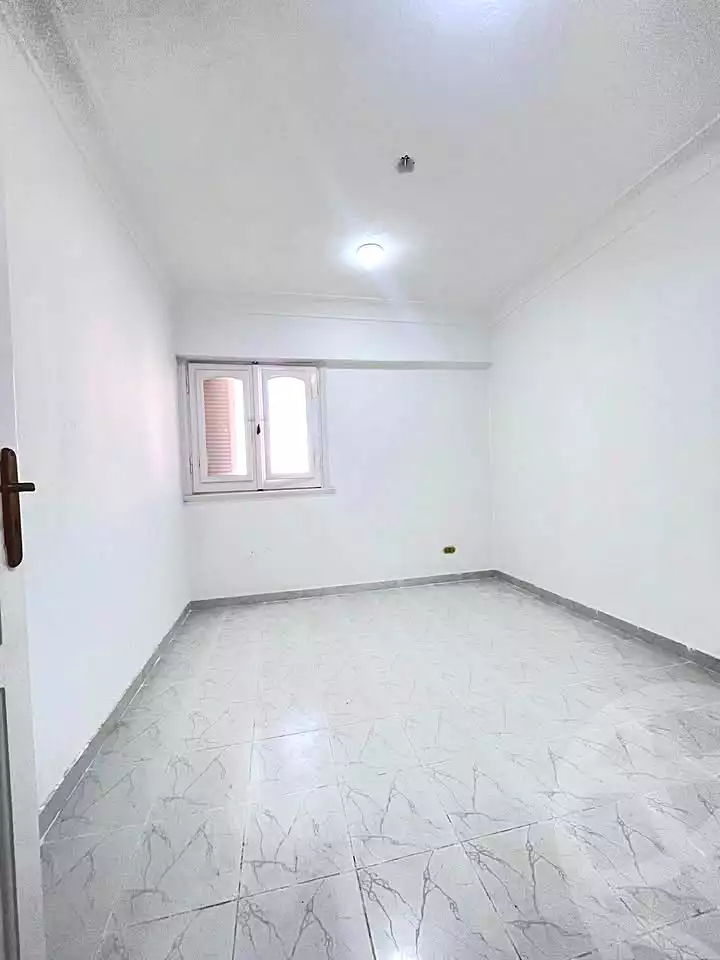 https://aqarmap.com.eg/ar/listing/6930953-for-sale-alexandria-al-agamy-shataa-el-nakheel