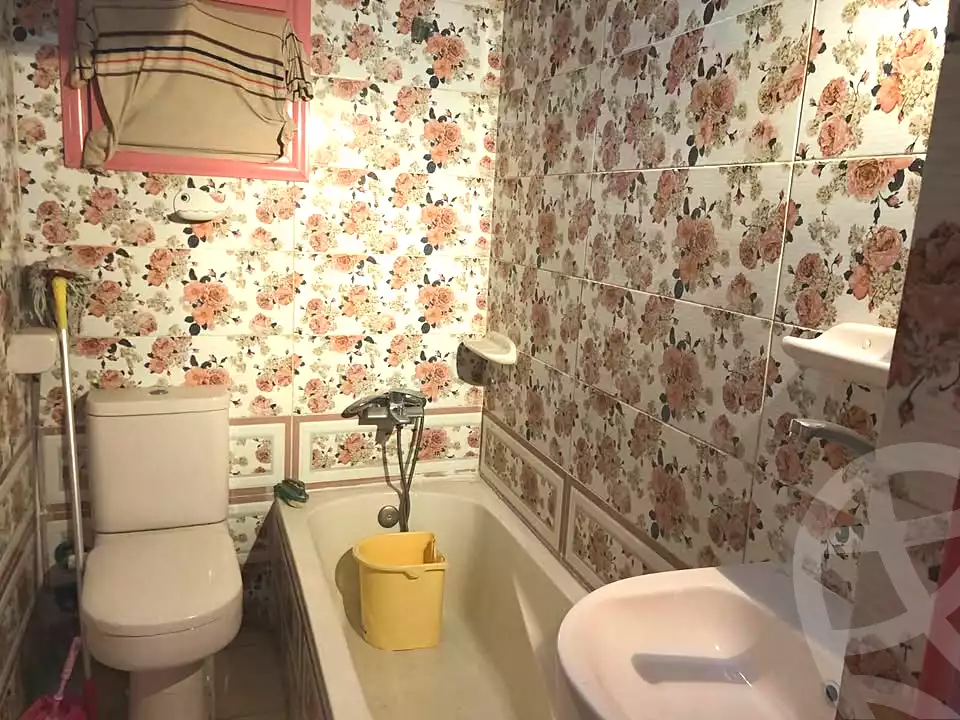 https://aqarmap.com.eg/ar/listing/6931097-for-sale-alexandria-moharram-bey-kanal-al-mahmoudeya-al-bahri-st