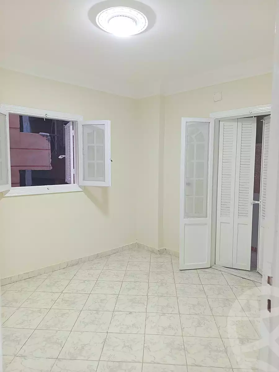 https://aqarmap.com.eg/ar/listing/6931463-for-sale-alexandria-al-agamy-el-hanouvel