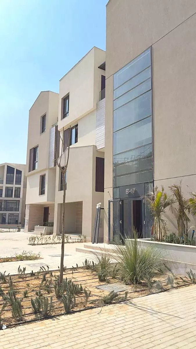 https://aqarmap.com.eg/ar/listing/6932254-for-sale-cairo-el-sheikh-zayed-city-lshykh-zyd-ljdyd-vye