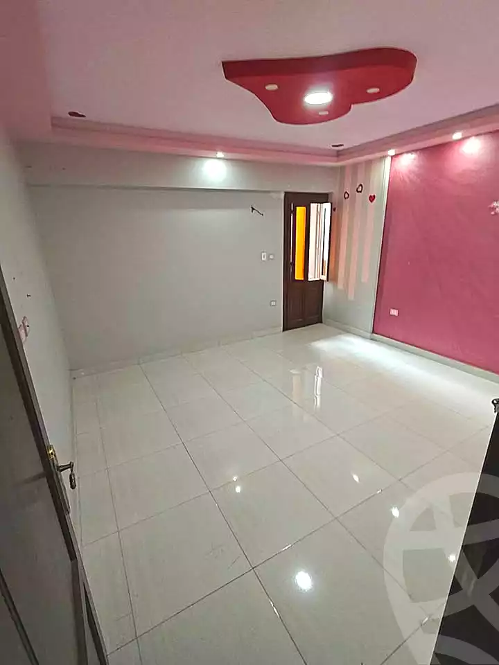 https://aqarmap.com.eg/ar/listing/6929878-for-rent-alexandria-al-agamy-bw-ywsf
